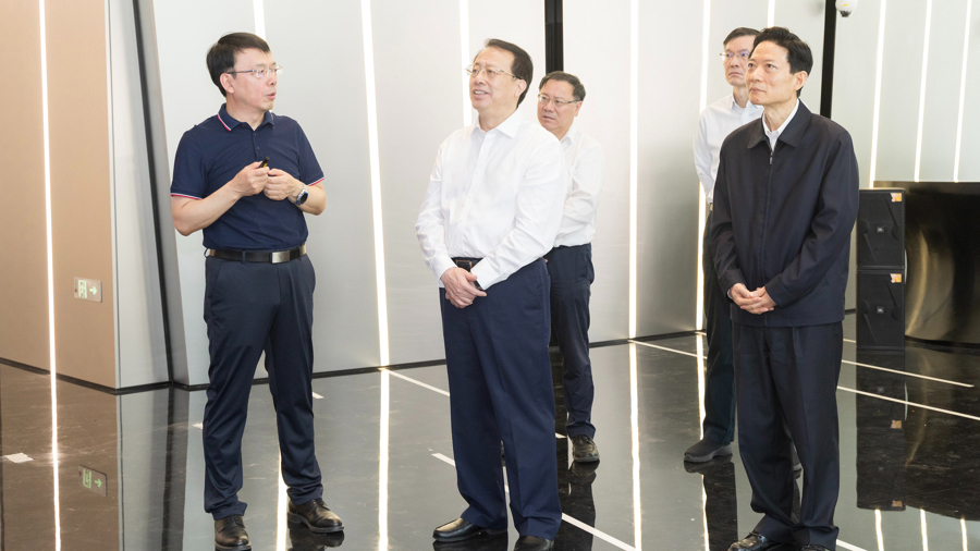 龚正市长调研闵行区,更加奋发有为地稳增长促转型,久久为功增强发展后劲 第1张 龚正市长调研闵行区,更加奋发有为地稳增长促转型,久久为功增强发展后劲 第1张